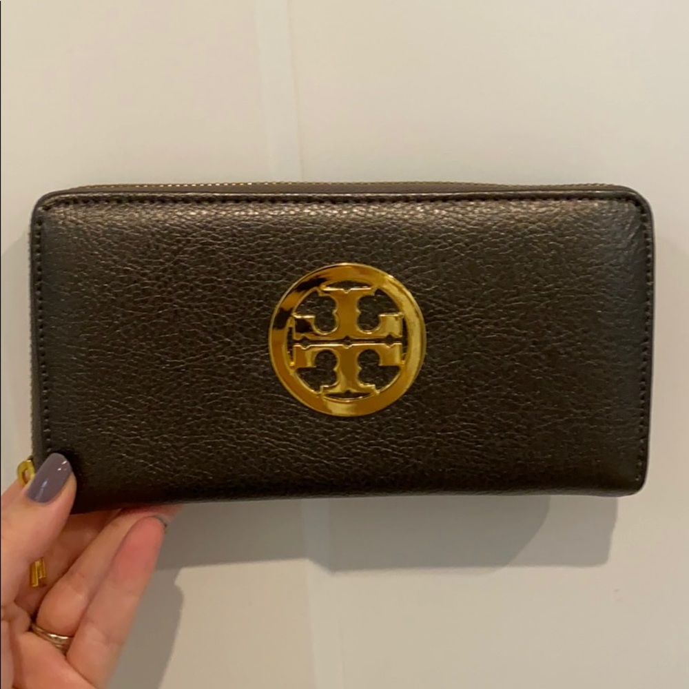 Tory Burch Wallet